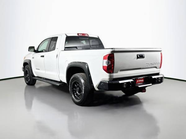 2015 Toyota Tundra 4WD Truck - Photo 3