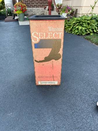 Winston antique ash tray great for man cave 1