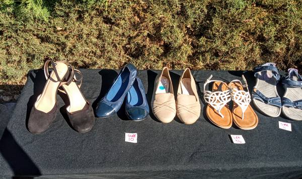 ZAPATOS PARA MUJER TALLA 9,5-11 A 5 DÓLARES POR PAR - 5 DÓLARES (brentwood / oakley)