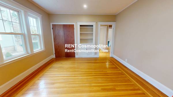 $2,800 / 2br - GORGEOUS 1st flr Suite- in unit laundry- great location! 3d tr63828556984833124