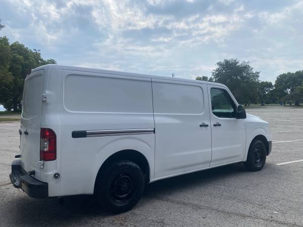2016 Nissan NV 1500 - Photo 5