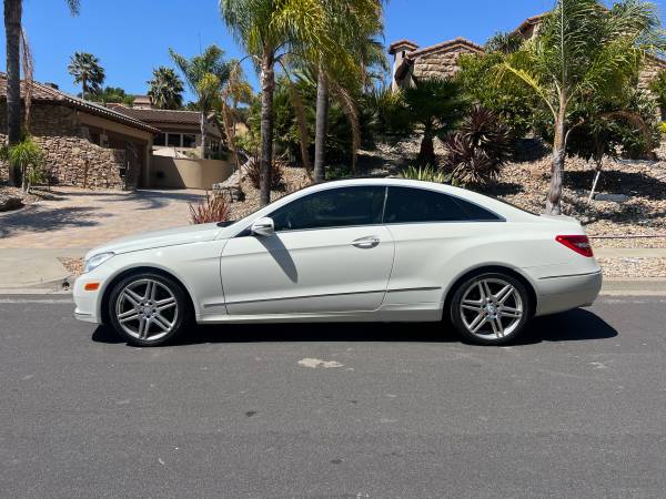 2010 Mercedes E350 Coupé, solo 41.000 millas, Paquete Premium 2 y Paquete de Apariencia - $14.950 (Dublín / Pleasanton / Livermore)63487104815489121
