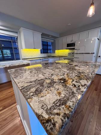 $2,974 / 2br - 924ft2 - * 1 Mes GRATIS * Residencias Históricas Downing Cherry Creek Wash Park (* Cherry Creek / Washington Park / Downtown *)63844742823939120