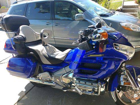 MOTORCYCLE SEATS UPHOLSTERED/MODIFIED 1