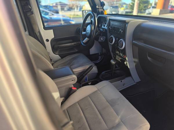 2007 Jeep Wrangler Sahara Unlimited - $11,900 (Centennial)63493157064707122