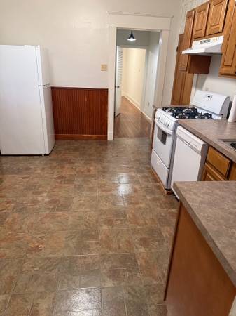 $1,500 / 1br - 1200ft2 - Uptown Fourplex (1218 Joseph st lower)63903650520706124