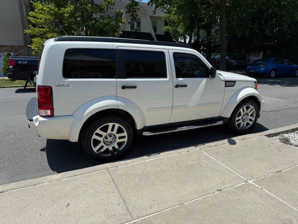 2010 Dodge Nitro runs and drives excellent - $2,400 (Staten island)63654715439873123