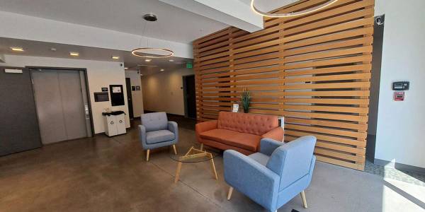 $975 / 260ft2 - ¡Ubicación imbatible! A una cuadra de los carritos de comida Cartopia (SE Portland/Broadway/Laurelhurst/Buckman)63831466566787122
