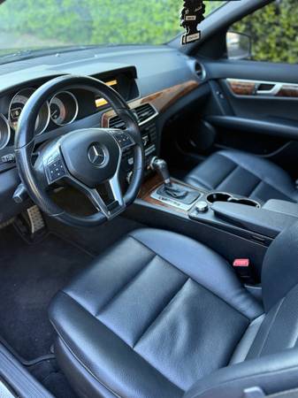 2012 Mercedes-Benz C300 4Matic AMG - $6,990 (Portland)63618458918273123