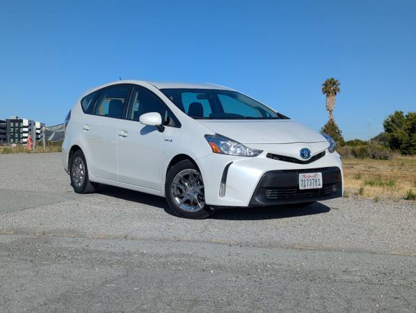 2016 Toyota Prius V Three (New Hyrbid Battery) - $12,500 (Santa Clara)63469882324993120