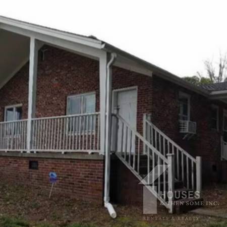 $750 / 1br - 621ft2 - Super Price on this 1/1 Duplex in the Electric City-Lawn Care Included (Anderson)63783789249027120