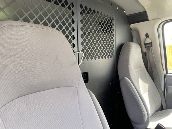 2007 Ford E250 Econoline Cargo Van $4,999 - $4,999 (Algona)63475012266115124