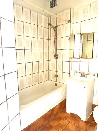 $1,400 / 2br - Apartamento de 2 habitaciones en el 2.º piso (Pilsen)63960011266434121