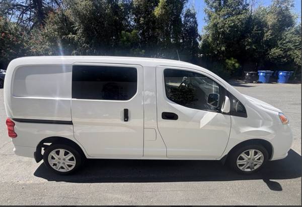 2019 Nissan NV200 SV 4 - Photo 3