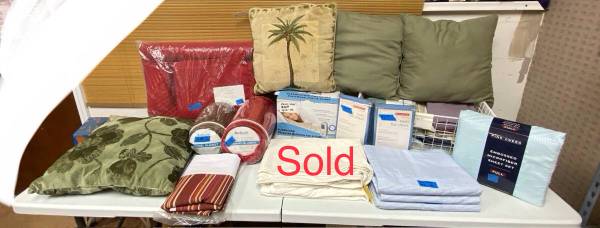 Bed sheets / pillowcases / blankets / bedding 1