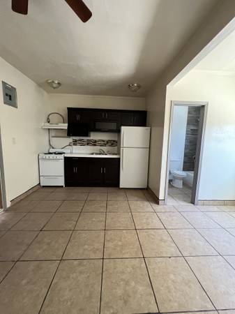 $2,595 / 3br - 800ft2 - Golden Hill 3 bedroom apartment WITH STREET PARKING (Golden Hill)63847865012609123