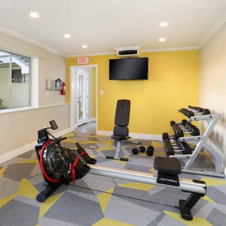 $3,390 / 2br - 875ft2 - Custom Cabinetry, Close To Park, Laundry Facility (redwood city)63989800152834124