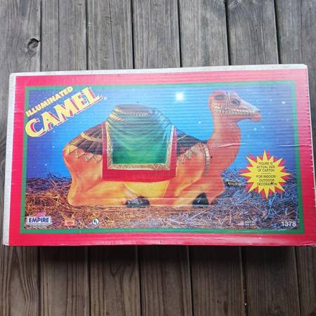 Outdoor Nativity Camels New in Box 1