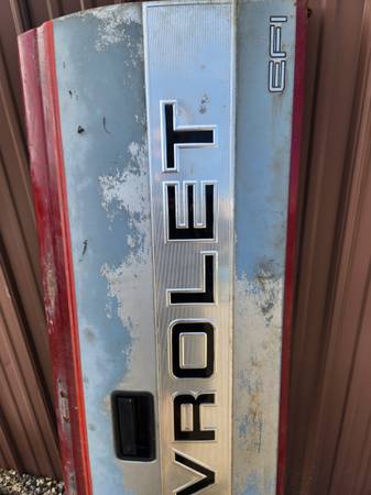 1990s Chevy Tailgate - $100 (Wautoma)62949792136195122