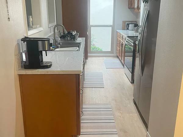 $1,250 / 1br - 750ft2 - Cozy 1BR/1BA Home Move In Today (College Area)63657260372737123