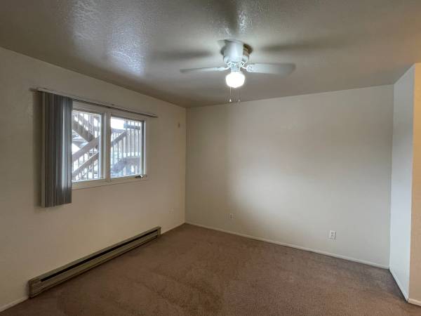 $1,499 / 1br - 470ft2 - Enough living space for all your needs. 1 bed, 1 bath. Check us out! (Anchorage)64004786203650124