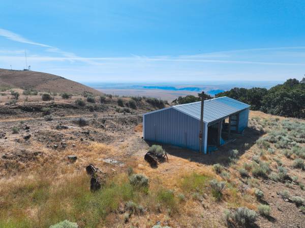 $387,000 92 Vacant Acres - Utilities on Site - Passive Income Potential63831396188929122