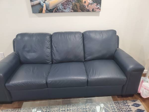 Mint condition Blue leather sofa 1