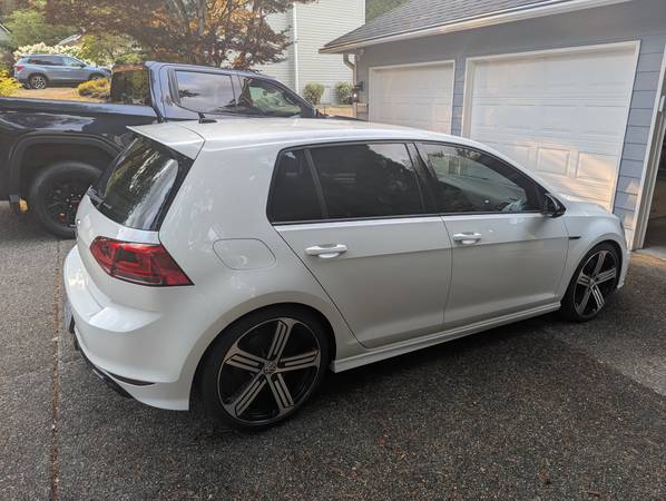 2016 VW Golf R Manual de 6 velocidades - $23,000 (North Bend)63470611569793124