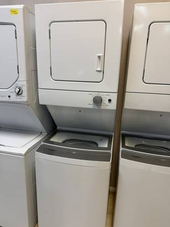 ** 24" ELECTRIC STACKABLE UNIT ** 1