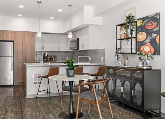 $2,035 / 1br - 698ft2 - Get 8 Weeks Rent Free on 3 Bedroom Homes PLUS $1500 Gift Card! (601 South Shirley Street, Tacoma, WA)63786708067969120