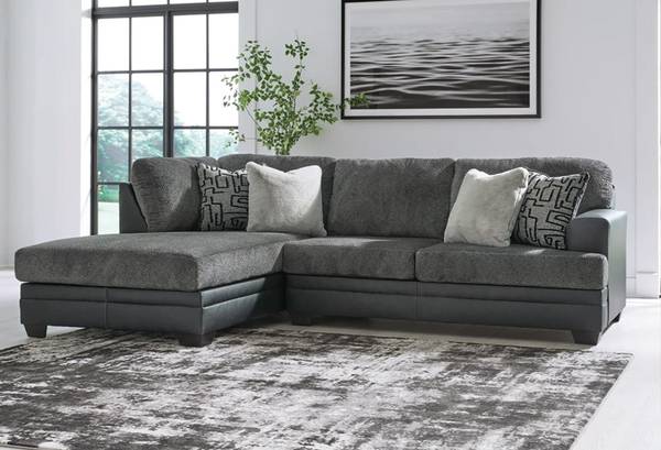 Stylish Grey Sectional Sofa with Pillows – On Sale Fast Delivery 1
