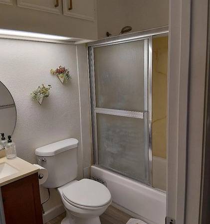 $1,200 / 1br - 608ft2 - Decent Bright One Bedroom One Bathroom (San Diego, CA)64037042689153122