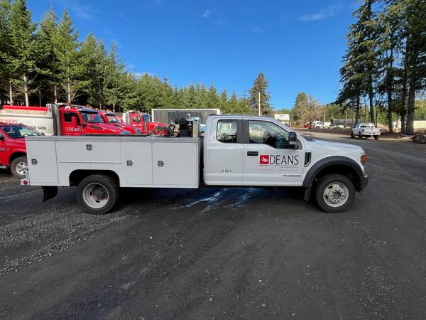 Camión de servicio Ford F550 2020, motor diésel Powerstroke 6.9L - $60,000 (Portland)63435420094337123