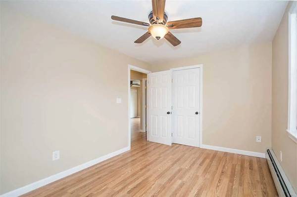 $1,000 / 2br - */***Bonito apartamento de 2 habitaciones y 1 baño, ubicado en zona central, estilo jardín*/**** (Derry)63656212158465123