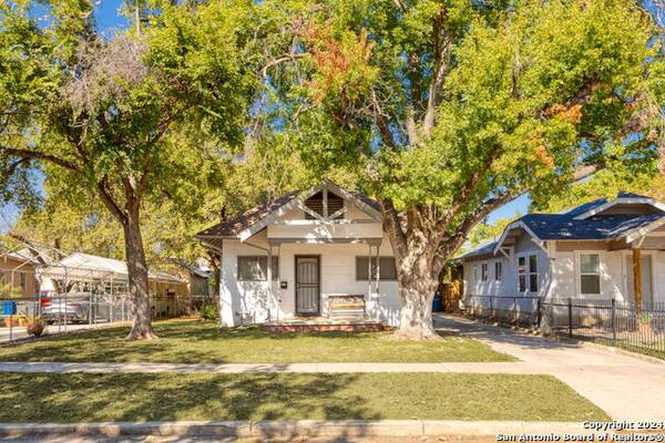 Home in San Antonio. 2 Beds, 1 Baths 1