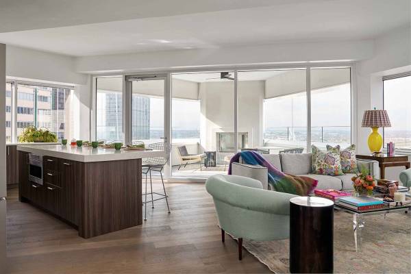 $2,929 / 1br - 965ft2 - INDULGE IN THE ART OF LUXURY LIVING ~ NEW RESIDENTIAL TOWER (DOWNTOWN DALLAS)63796375619331122