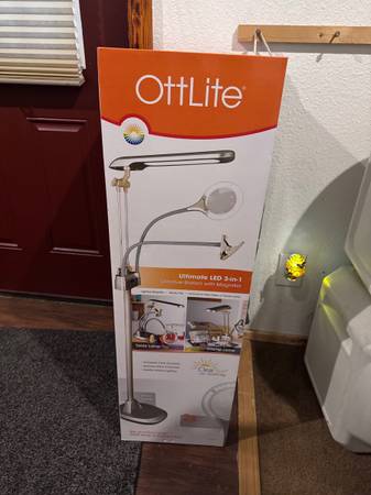 OttLite 3-in-1 Lamp 1