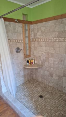 $1,875 / 2br - 1440ft2 - House in the country (Weaverville)64029204424451124