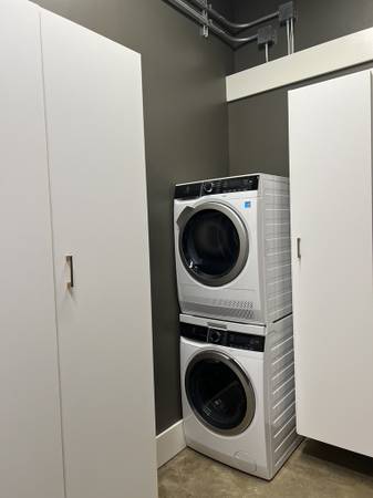 $575 / 93ft2 - 93 sq ft Wellness Suite with Sink — $575/mo (Marshall, NC)64029206390785122