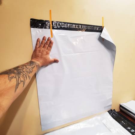 Extra Large Poly Mailer Shipping Bags ✦ 40 Pack ✦ Waterproof Envelopes 1