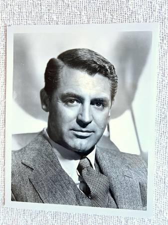 Cary Grant 8x10" glossy b&w portrait still 1
