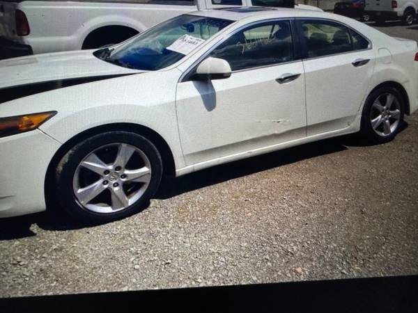 2011 Acura TSX For parts 2.4L engine k24 - $100 (Modesto)63471042583169120