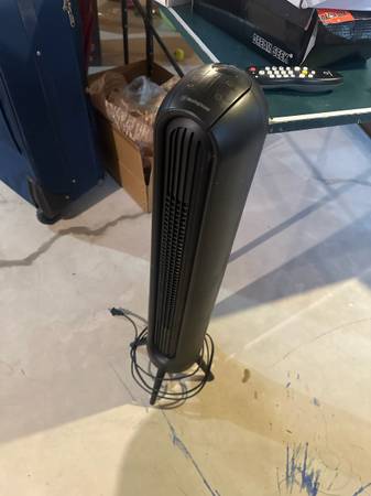 Heating and cooling fan 1