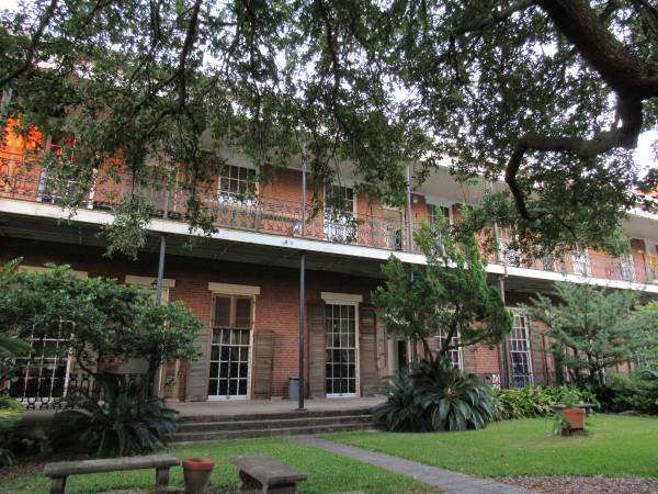 $375 / 2br - 775ft2 - $375/2br.- 775Ft- Guest Apartments by the week or Month. (New Orleans)63903650388867120