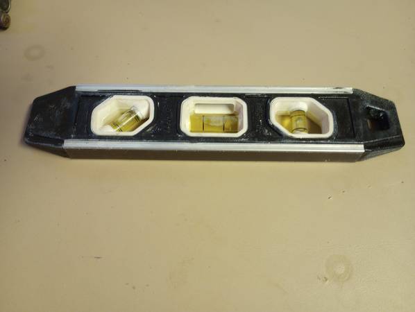 9" magnetic level 1