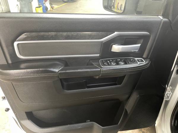 2024 RAM 3500 - Photo 12