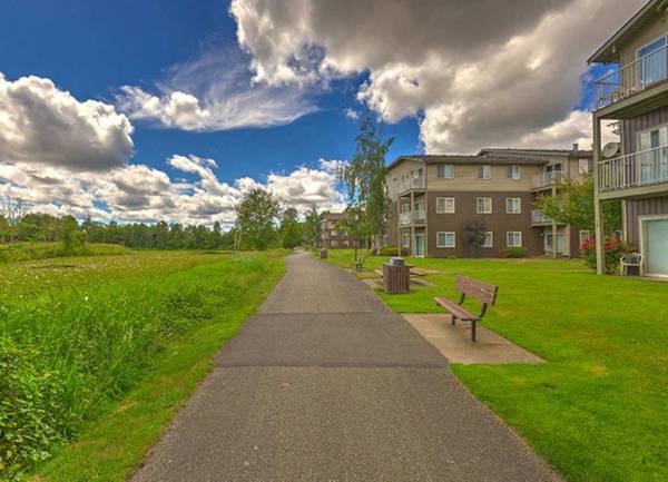 $1,190 / 1br - Dishwasher, Bus Service to Shopping, Additional Storage (625 Stillaguamish Ave, Arlington, WA)63659466222851120
