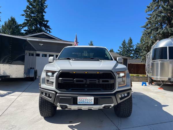 2017 Ford F-150 Raptor - $34,500 (Auburn)63469907993857121