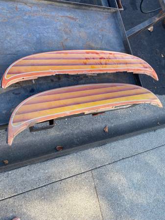 1968 IMPALA FENDER SKIRTS ORIGINALS 1