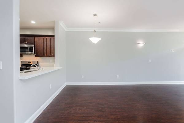 $3,775 / 3br - 1236ft2 - Charming 3bd/2ba Condo in the HEART of Sherman Oaks! (Sherman Oaks)63812226533121123